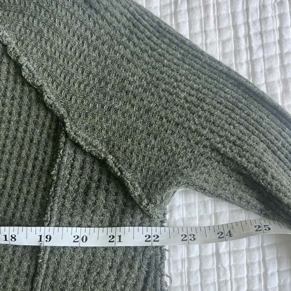Free People Laguna Thermal Long Sleeve Olive Green Size S - Picture 6 of 8